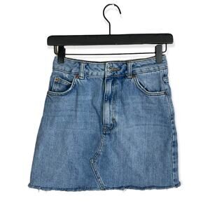 TopShop Distressed Cut Off Jean Mini Skirt Size 2